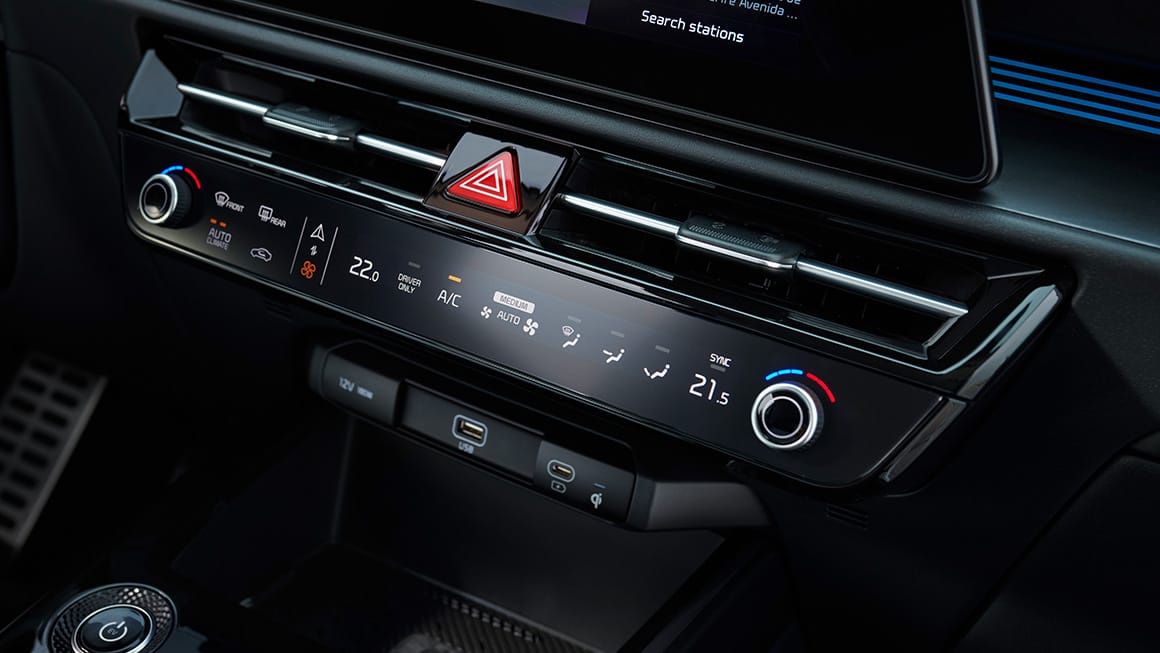 Tauche ein in das Fahrer-Cockpit 